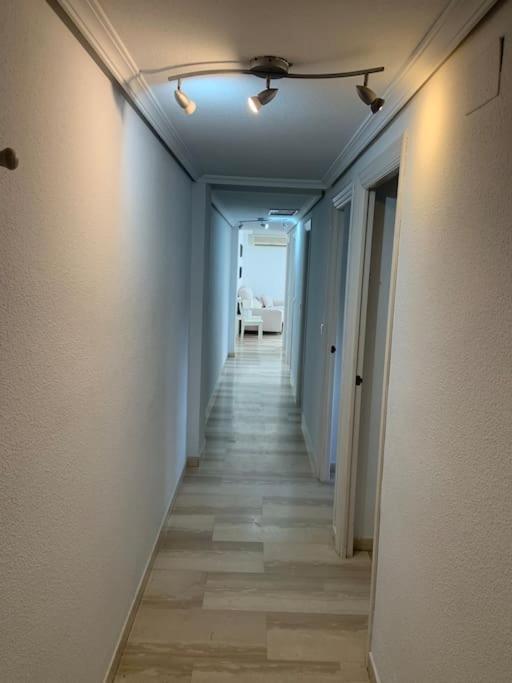 Apartamento Carvajal 50 M Playa フエンヒロラ エクステリア 写真