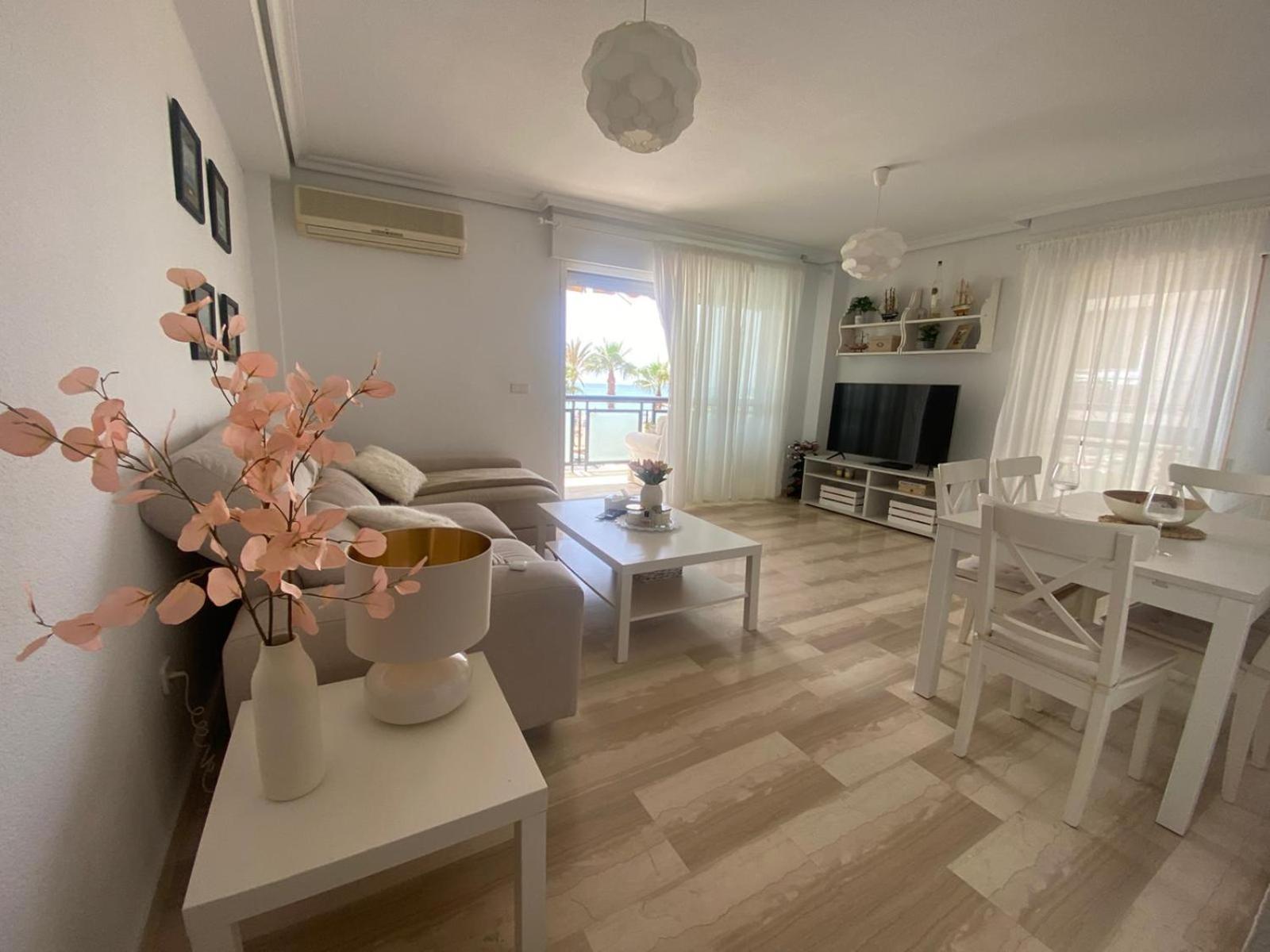 Apartamento Carvajal 50 M Playa フエンヒロラ エクステリア 写真